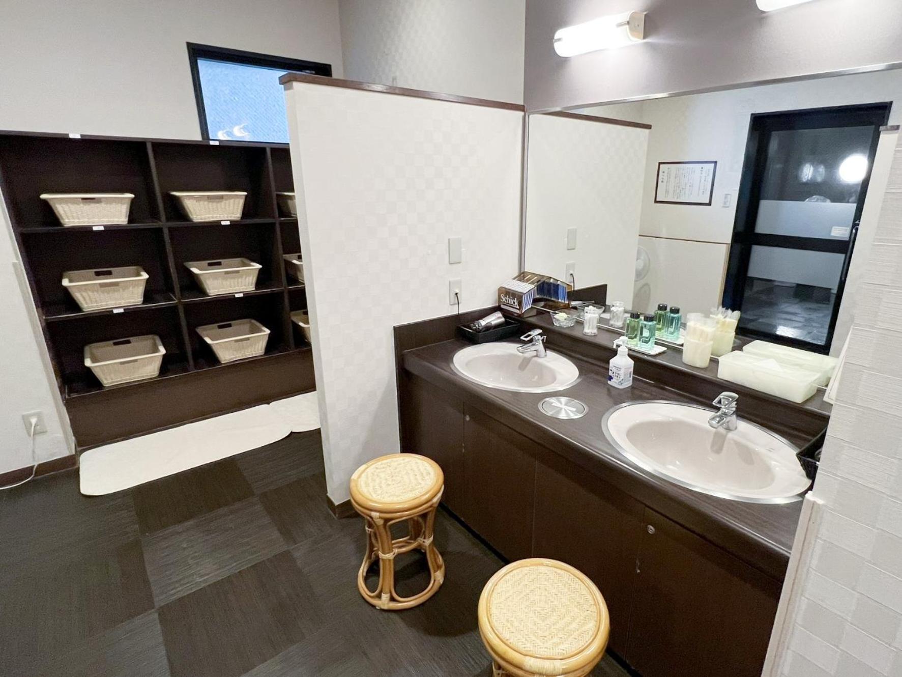 Hotel Route-Inn Ichinoseki Inter Ngoại thất bức ảnh